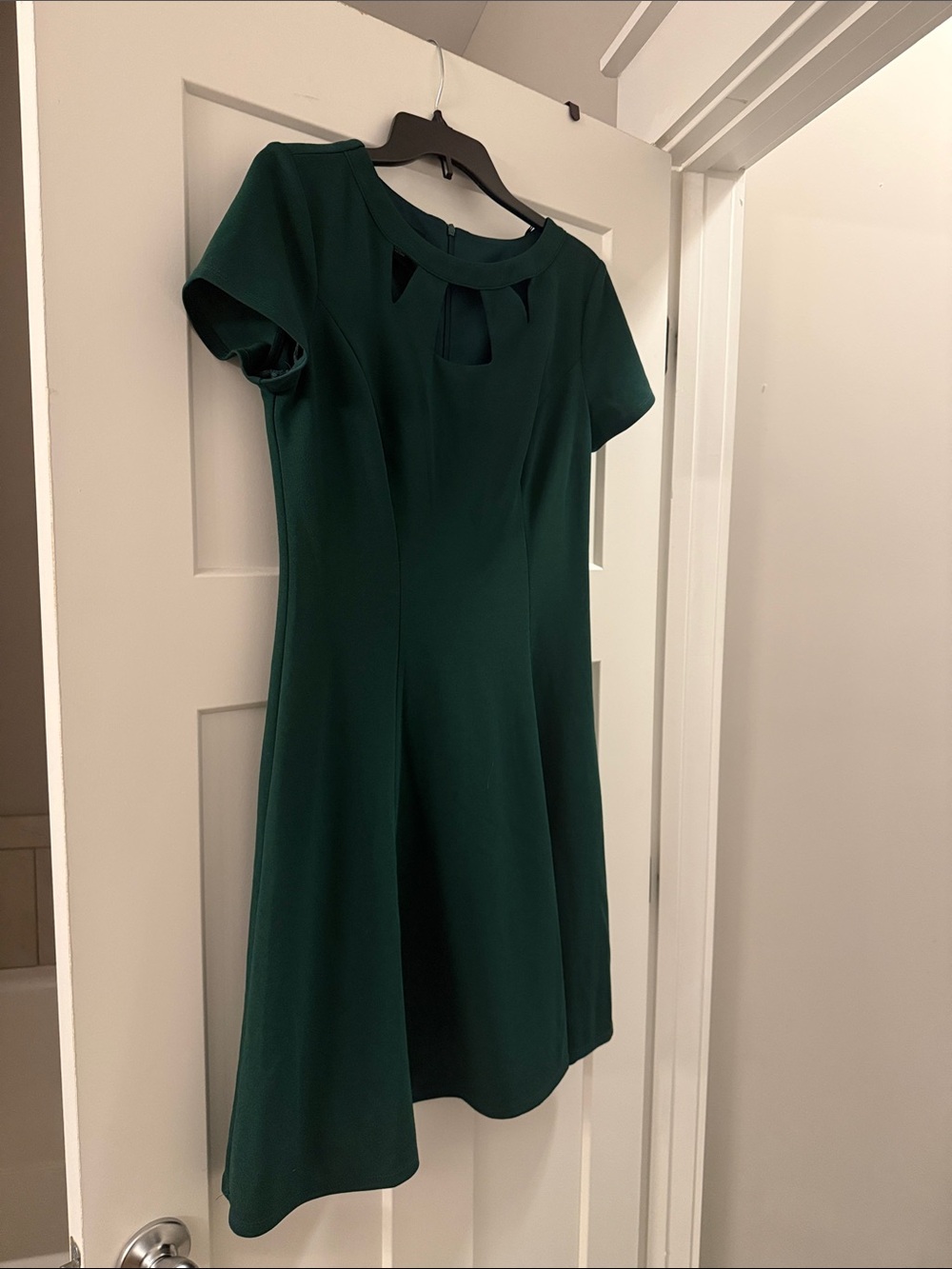 AGB Deep Emerald Keyhole Fit-and-Flare Dress